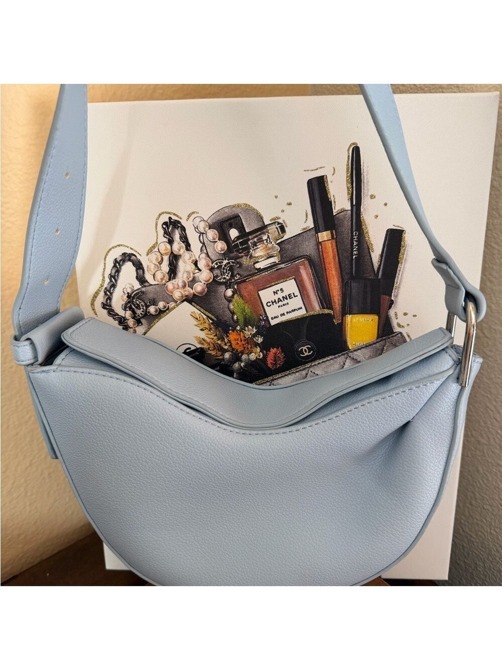 BCBG Faux Leather Shoulder Bag Sky Blue - Picture 7 of 7